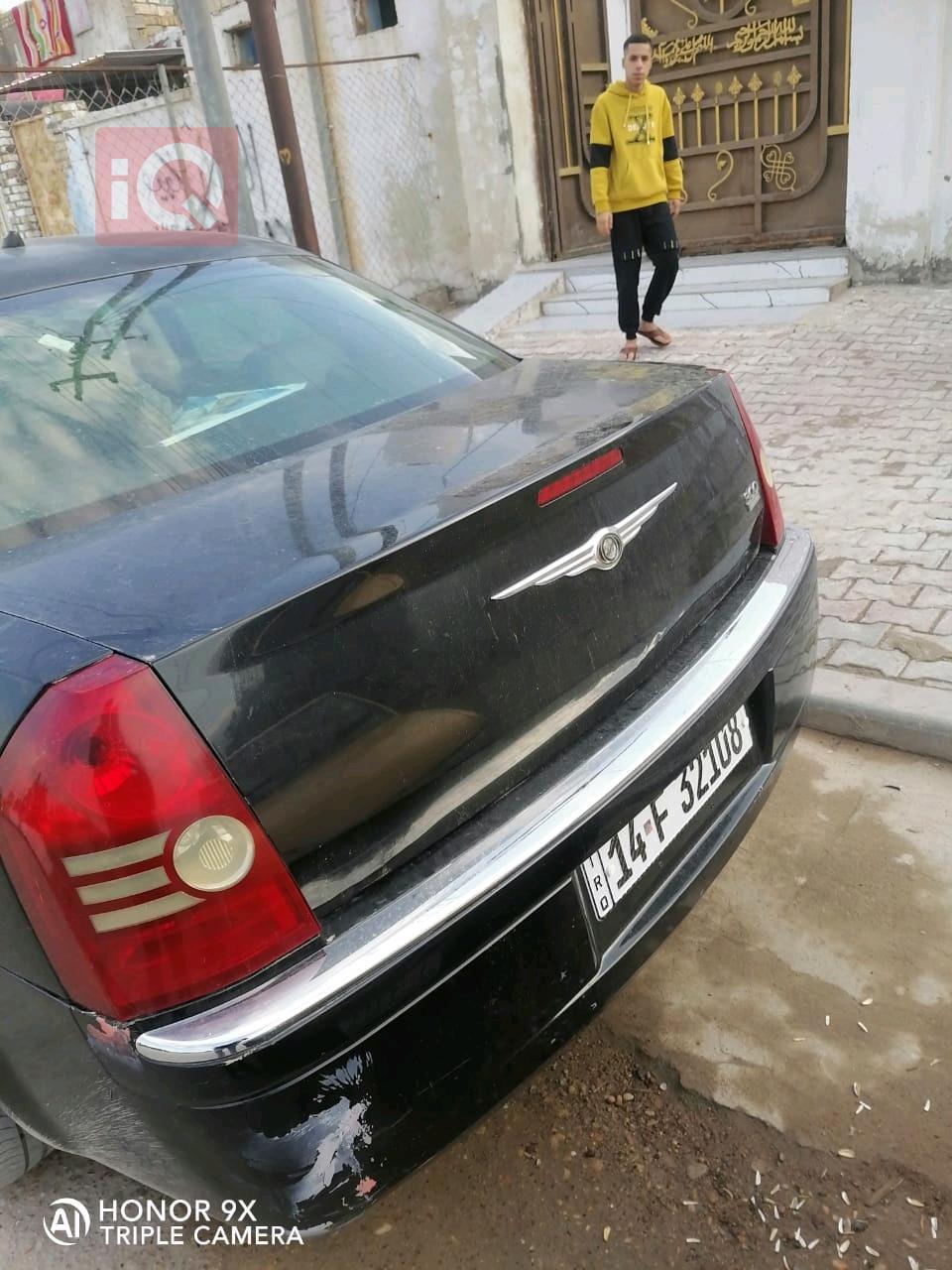 كرايسلر 300